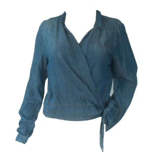 cloth & stone Tops - Cloth & Stone Chambray Wrap Front Top Medium